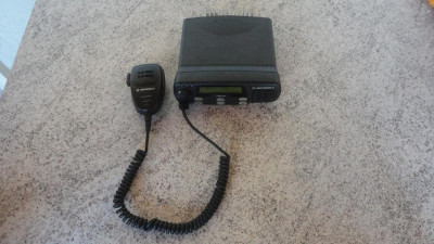 Radio amador Motorola PRO 5100 VHF — Miniatura 2