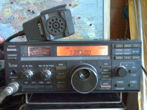 HF IC-725 100W 0 -30MHZ