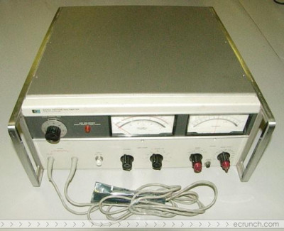 Vector Voltimetro HP Modelo 8405