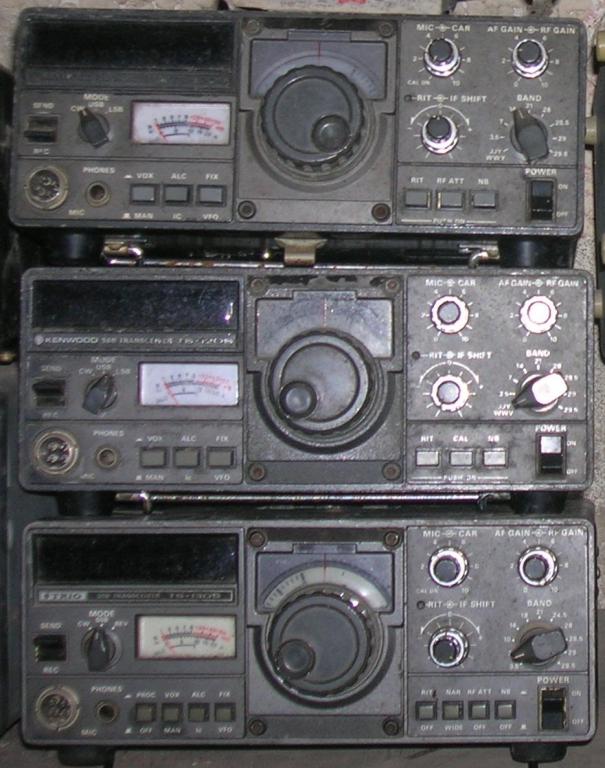 VENDO RÁDIO KENWOOD TS 120S E TS 130S