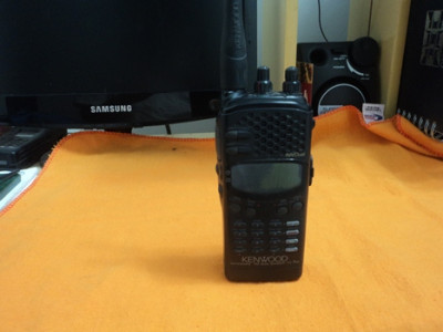 RADIO  KENWOOD TH-79 VENDIDO PARA SR.RENATO DO PARANA — Miniatura 4