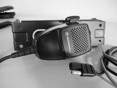 VENDO VHF MOTOROLA GM 300 — Miniatura 2