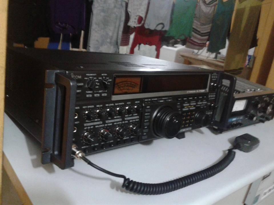ICOM 775 DSP TRANSCEIVER — Foto 3