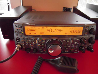 TS-2000 com placa VS3 Vendo ou Troco por IC 756 Pro II ou III