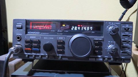 TS 140 S Kenwood — Foto 1