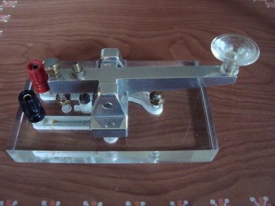 Manipulador CW Vertical & Suporte p/ Mtg de Antena & Conectores/Adaptadores — Miniatura 2