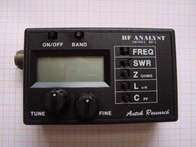 Analizador de RF de bolso Autek RF-1 — Miniatura 1