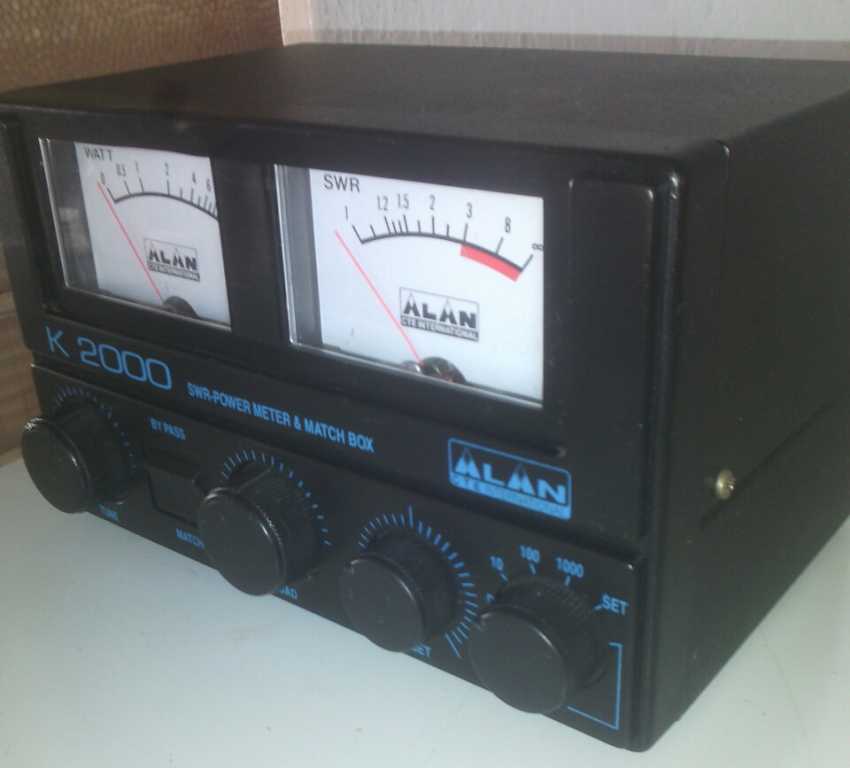 Troco por algo de meu interesse. Acoplador de antenas Alan K2000 para 1000wts — Foto 1