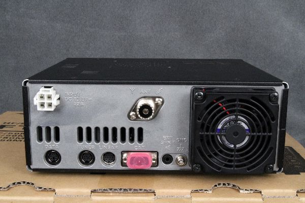 VENDO RADIO YAESU HF - FT450AT — Foto 3