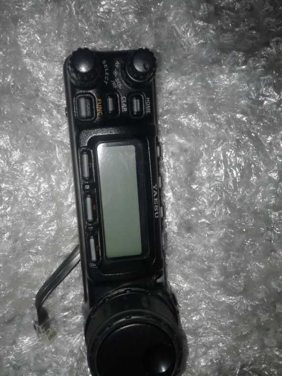 YAESU 857 D !!!!  LINDO EQUIPAMENTO. — Foto 4