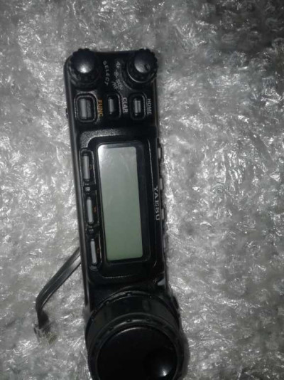 YAESU 857 D !!!!  LINDO EQUIPAMENTO. — Miniatura 4