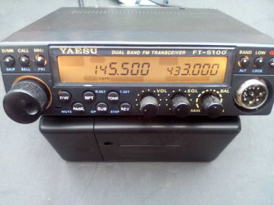 Compro VHF Yaesu FT-5100 como sucata