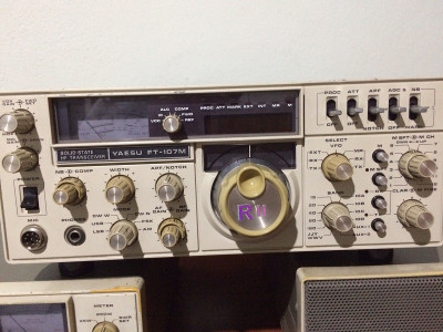 YAESU FT-107M + ACOPLADOR E FONTE DA LINHA 107.