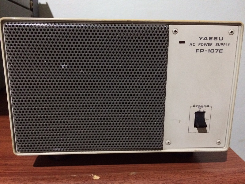 YAESU FT-107M + ACOPLADOR E FONTE DA LINHA 107. — Foto 3