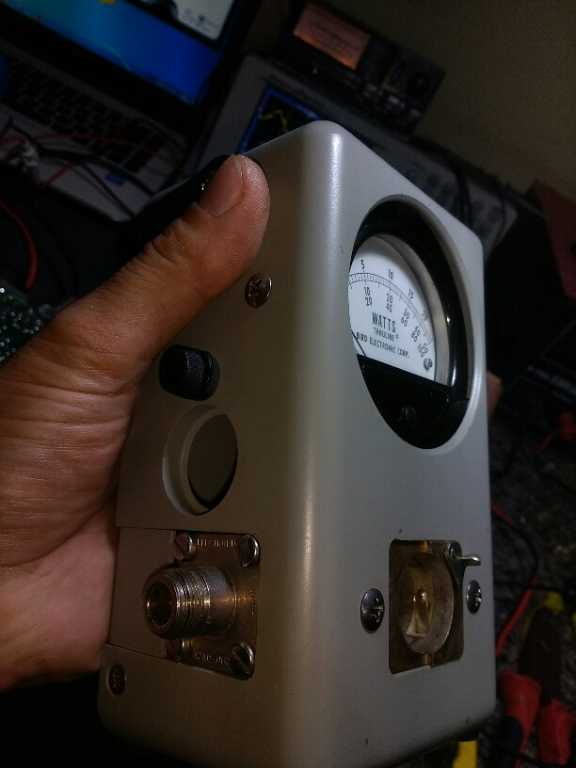 " VENDO NO VALOR DE R$1.100 WATTÍMETRO BIRD 43 IMPECÁVEL(SEM PASTILHAS)" — Foto 2