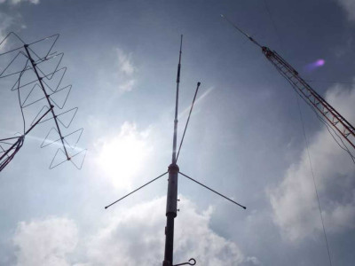 Antena Roe Vhf Base 136 A 174mhz 2x5/8   R$198 — Miniatura 2