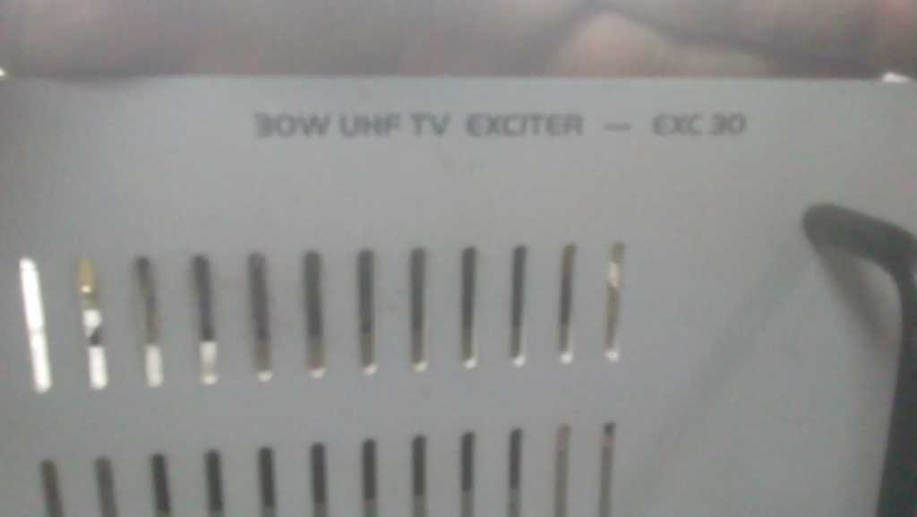 Transmissor Tv Uhf 30w Novo Homologado Troco por radio HF — Foto 2
