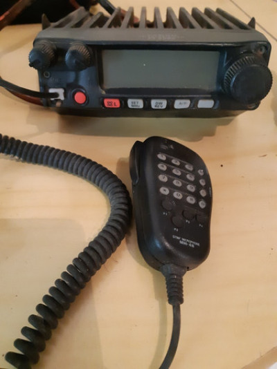 radio yaesu ft-2900 vhf