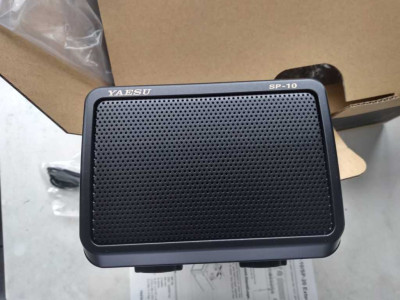 Alto-falante externo YAESU SP-10 (para a linha do FT-991) — Miniatura 1