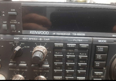Kenwood TS 850 com fonte Kenwood 50