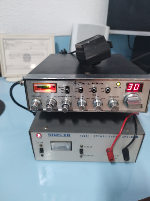 radio cobra 148 esticado  -com fonte de 5 am