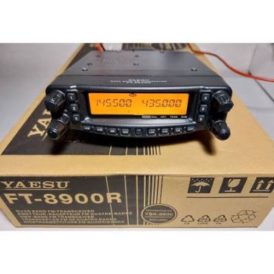 FT 8900R NA CAIXA COM PTT DE GANHO COM ECHO — Miniatura 3