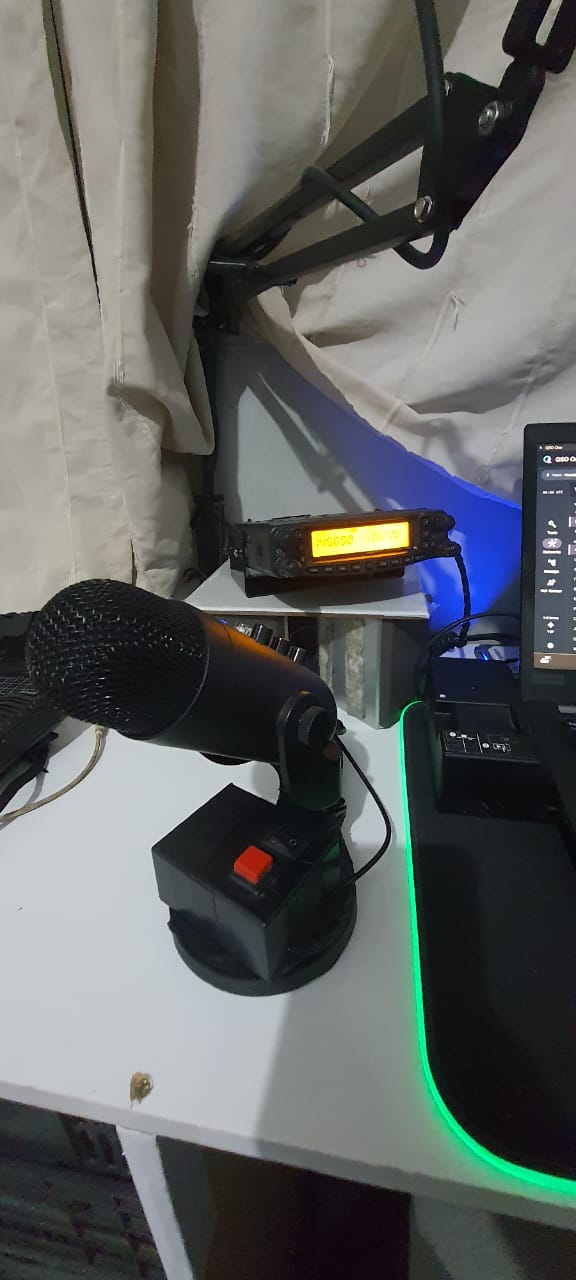FT 8900R NA CAIXA COM PTT DE GANHO COM ECHO — Foto 4