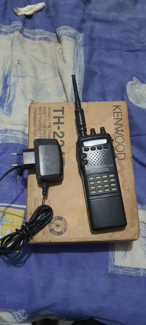 HT kenwood TH22 at em ferfeito duncionamento com caixa — Foto 4